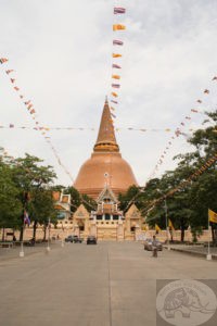 phra pathom pagoda in nakhorn pathom thailand
